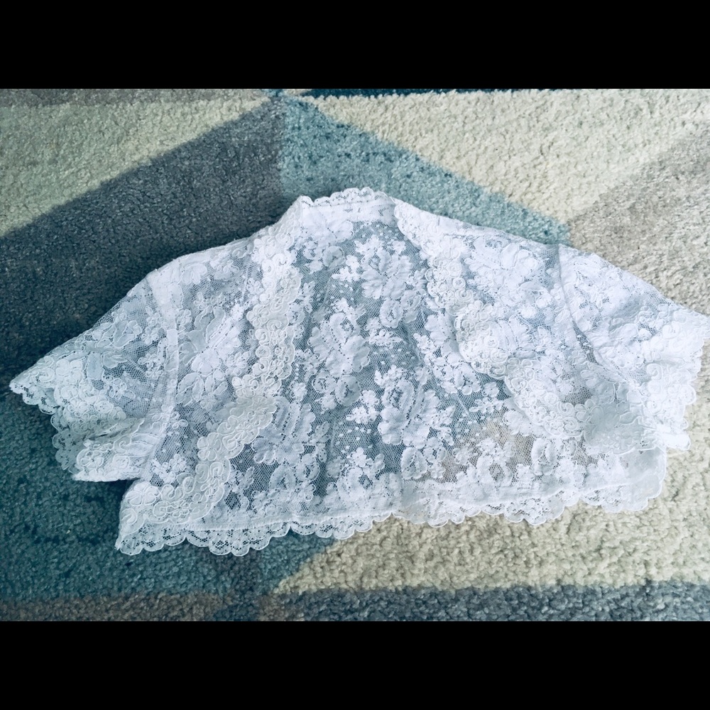 Lace bolero